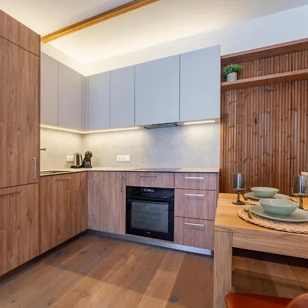 Bergblume A01 Apartman *